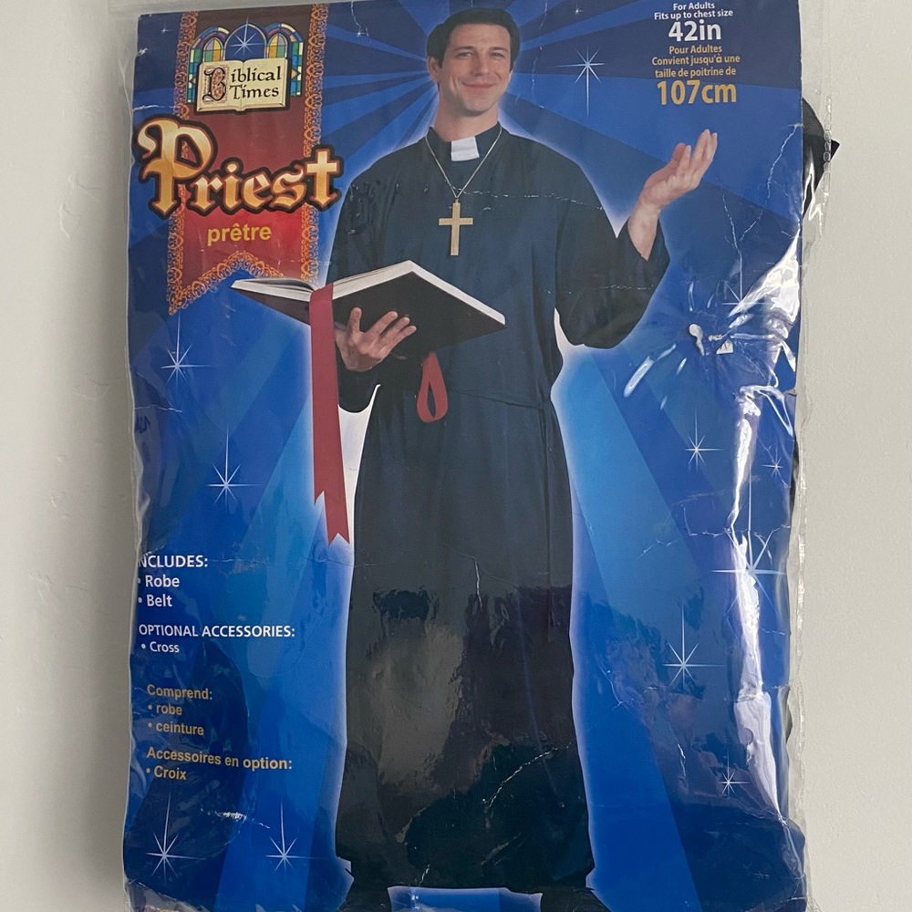 NWT Priest halloween Costume